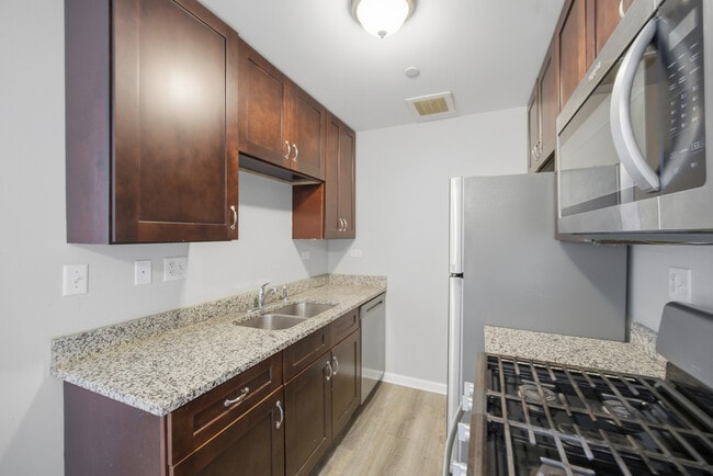 Photo - 838 Mcintosh Ct Unit 205