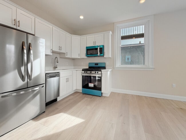 Photo - 220 Winthrop St