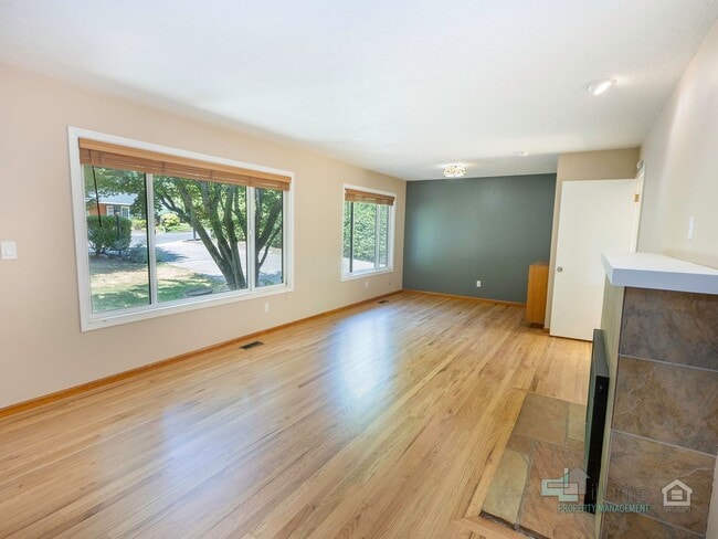 Photo - Beautiful 4 Bedroom Home