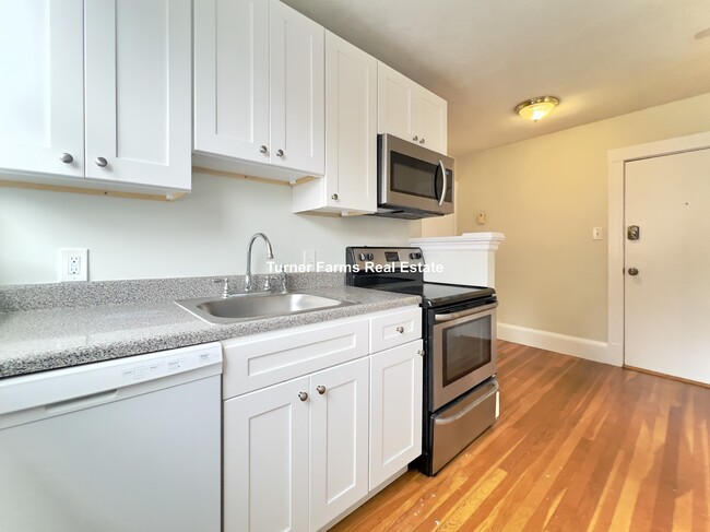 Photo - 402A Highland Ave