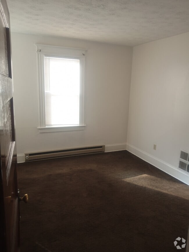 Building Photo - 66 Williams St Unit 66 Williams st, 3rd floor Rental