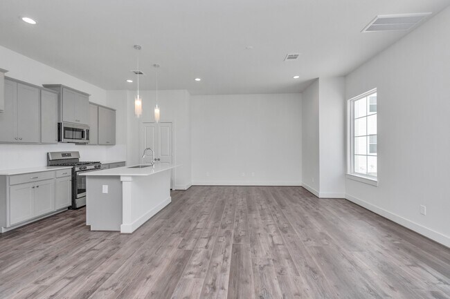 Photo - 2007 Bauer Dr