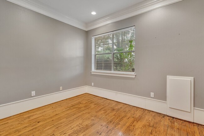 Photo - 1215 Rosedale St