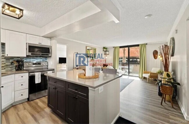 Photo - 1301 Speer Blvd