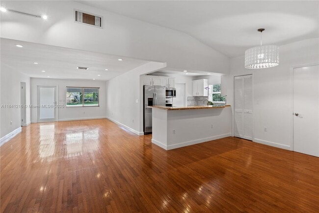 Photo - 6043 SW 34th St