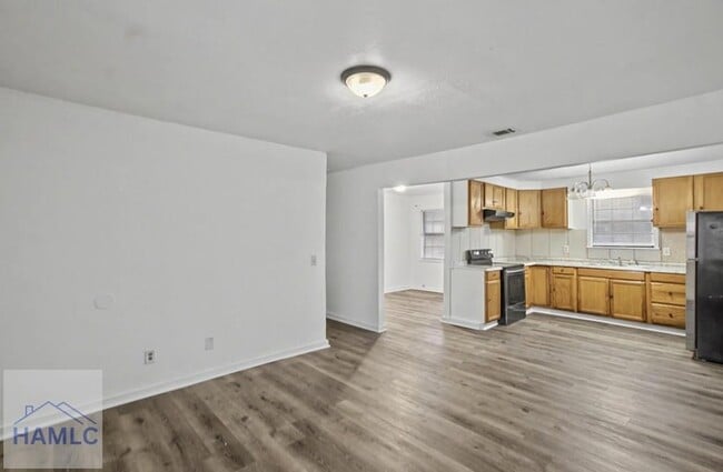 Photo - 161 Joe Walker Way