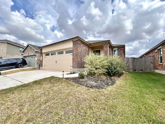 Photo - 3 BR / 2 BA Home for Rent in Hutto