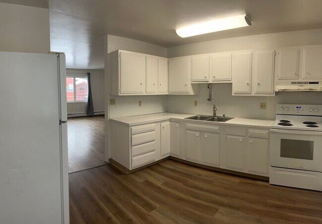 Photo - 537 E 24th Ave Unidad 3