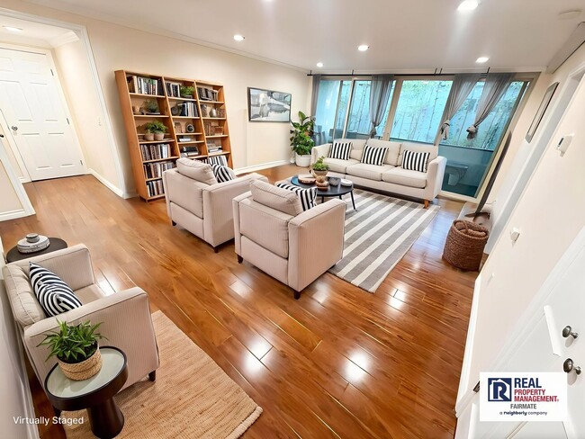 Building Photo - All utilities included 1 bedroom walking distance to Cal Tech Unit 204