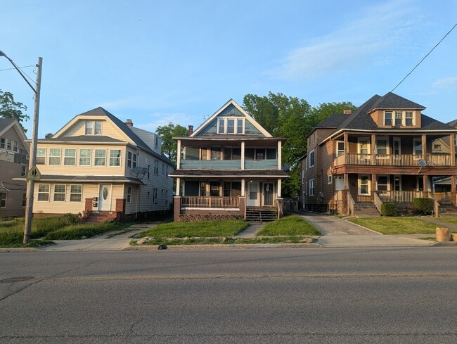 Photo - 1863 Noble Rd Unit 1