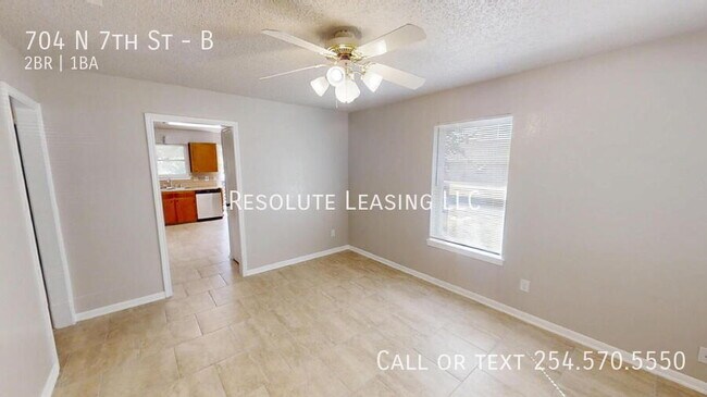 Photo - 704 N 7th St Unidad B