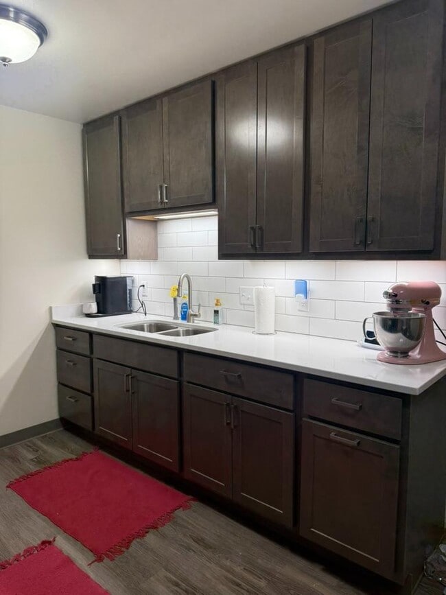 Building Photo - 1332 Field Ct Rental