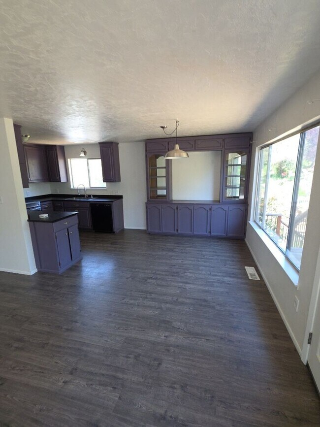 Photo - 2 Bedroom 2.5 Bath in Clearlake Riviera