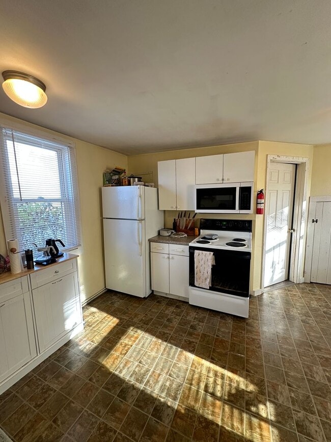 Photo - 27 Pierce St Unit 2