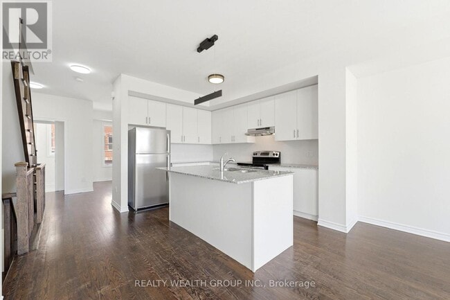 Photo - 7 City Park Cir