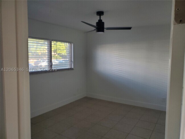 Photo - 1450 Atlantic Shores Blvd Unit 110