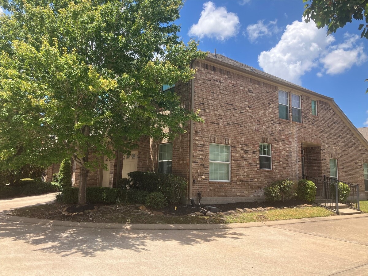 Photo - 8907 Kleewood Dr