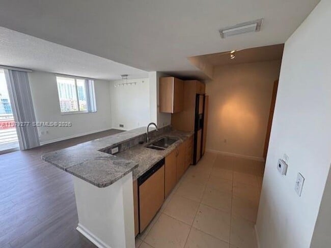 Photo - 18800 NE 29th Ave