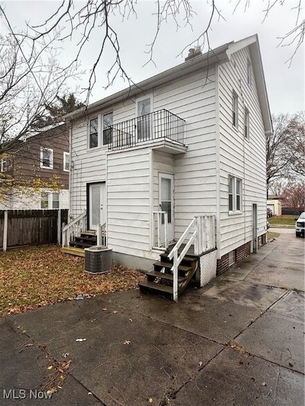 Photo - 19600 Pasnow Ave