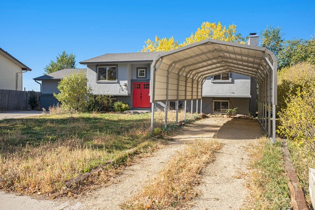 Photo - 7030 Metropolitan St