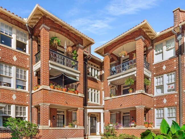 Photo - 198 Ponce De Leon Ave NE Unit D7