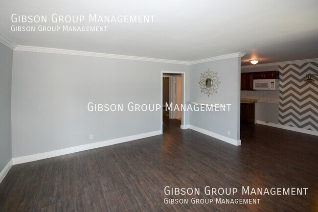 Photo - 806 NE 16th St Unidad 8