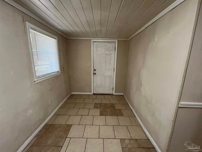 Photo - 1036 Hawthorn Dr