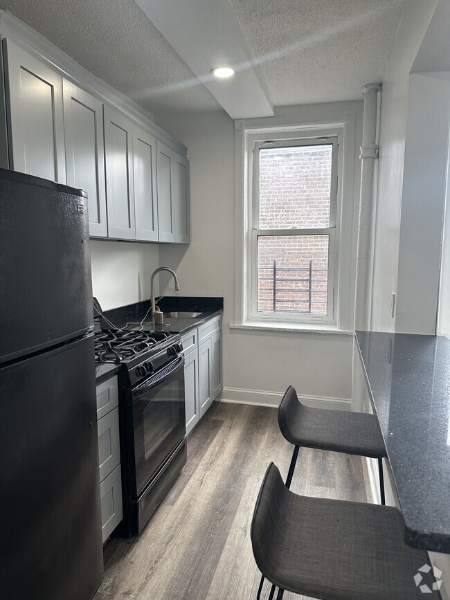 Building Photo - 154 Radford St Rental