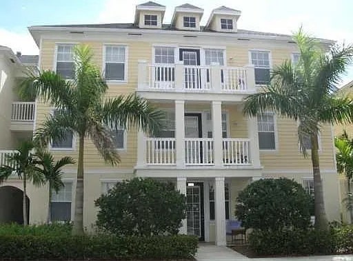 This is a FURNISHED or unfurnished 2 BR/2 BA condo in ABACOA. - 225 Murcia Dr Condo Unit 107
