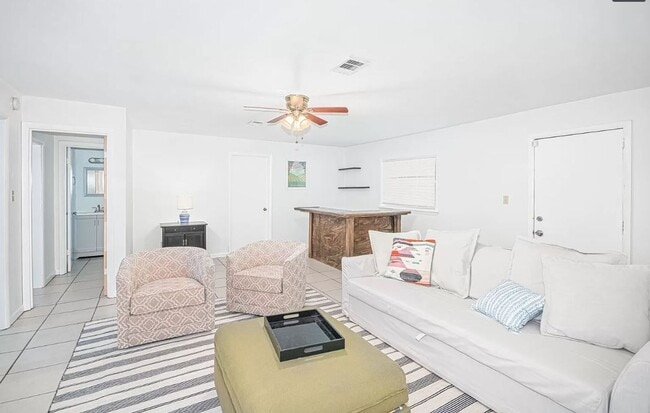 Photo - 4 bed, 2 bath house, Available August 2026!