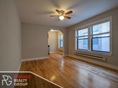 429 W Roscoe St Unit 1