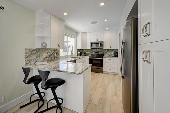 840 SW 7th St