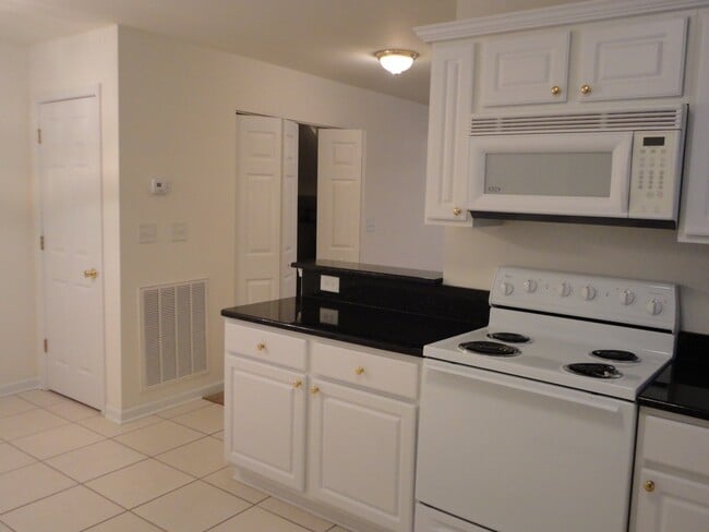 Photo - 621 5th Ave S