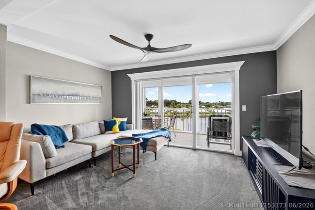 Building Photo - 300 John F Kennedy Dr Unit Ph8