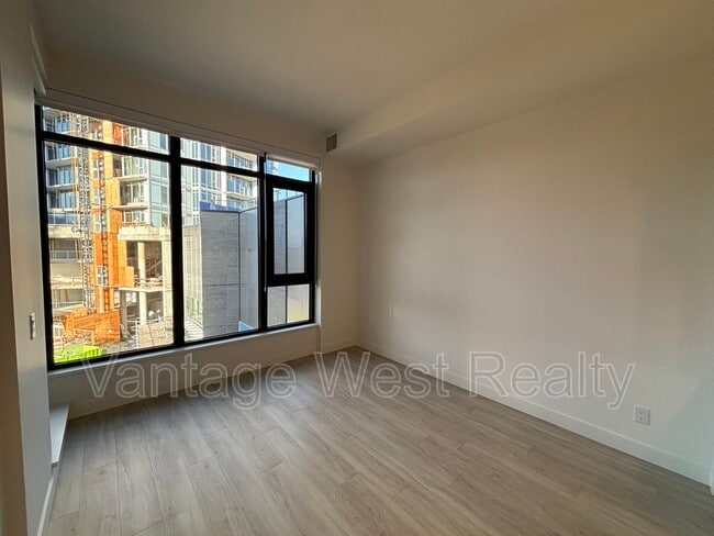 Photo - 3699-3699 Capozzi Rd