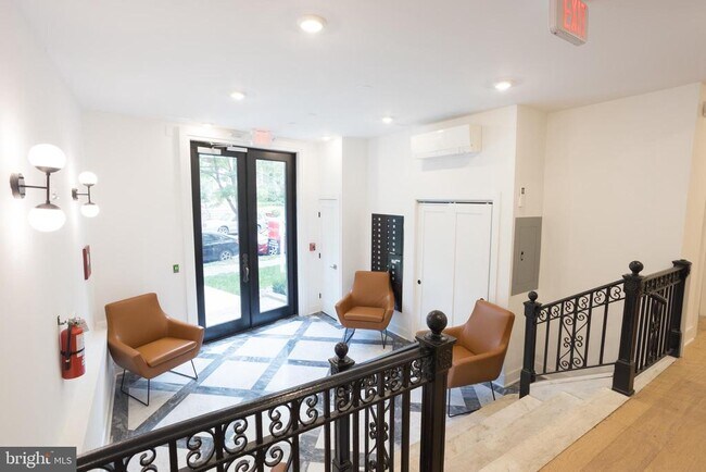 Photo - 2869 28th St NW