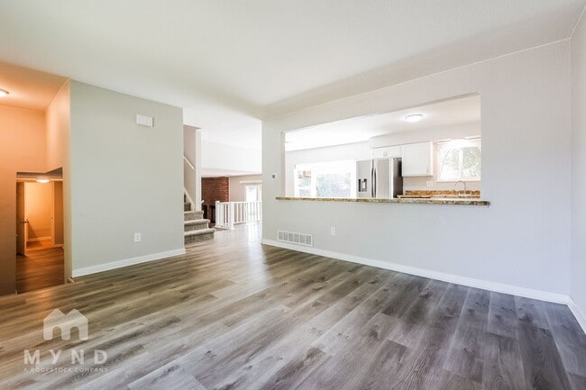 Photo - 16941 E Progress Cir N