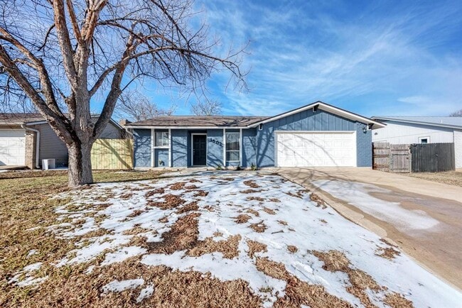 Photo - 1502 Sagebrush Dr