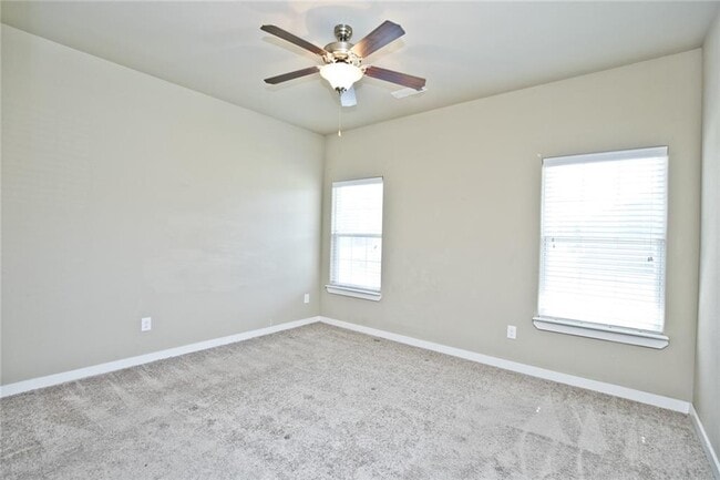 Photo - 2304 SW Juniper Ave