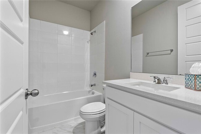 Photo - 16420 Seven Lks Ave