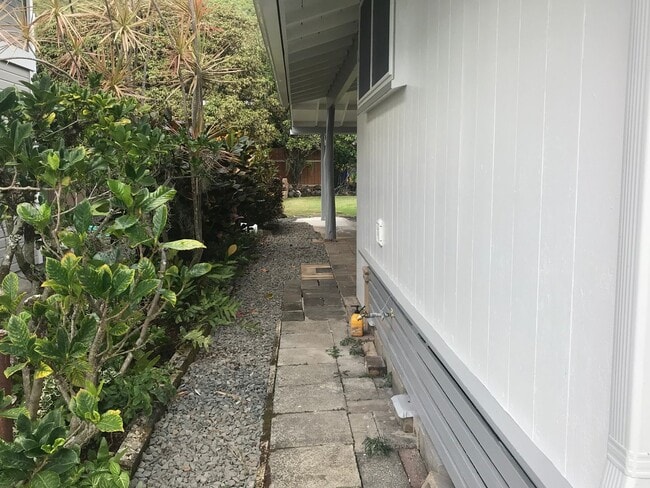 Photo - Manoa Renovated 3/1.5 SF Home