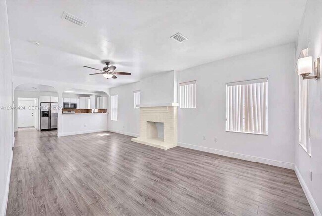 Photo - 1168 NW 30th St