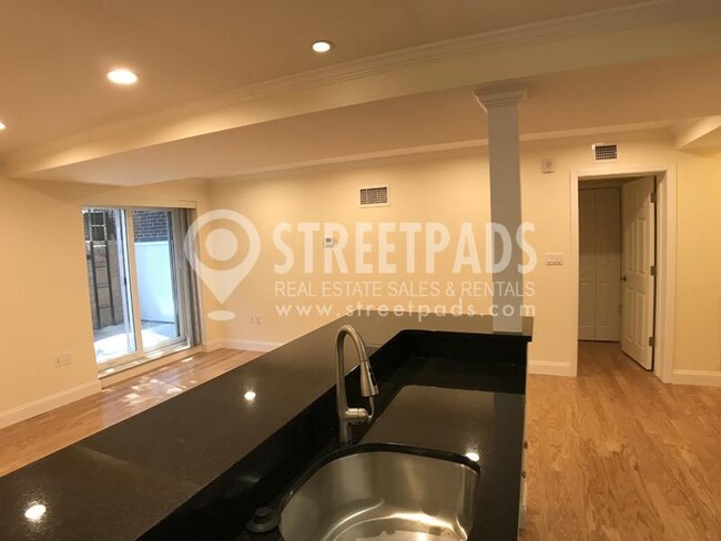 1 bedroom in Cambridge MA 02138 - 1 bedroom in Cambridge MA 02138 Condo