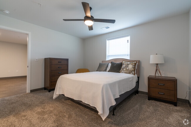 2BR, 2BA