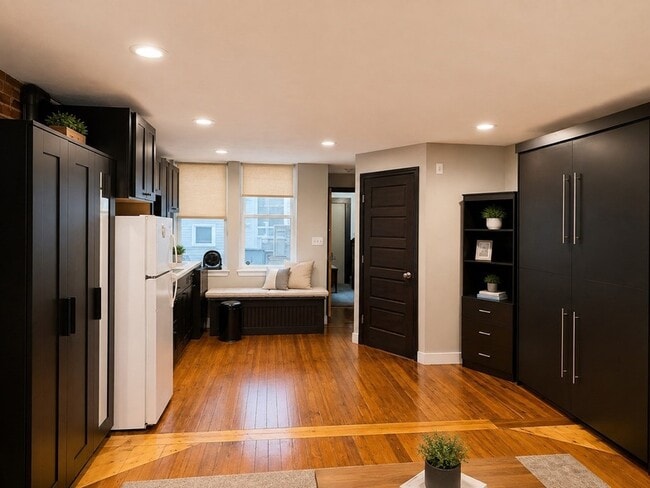 99A Prince St Unit 4