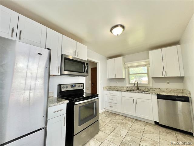 Photo - 2216 Elmira St
