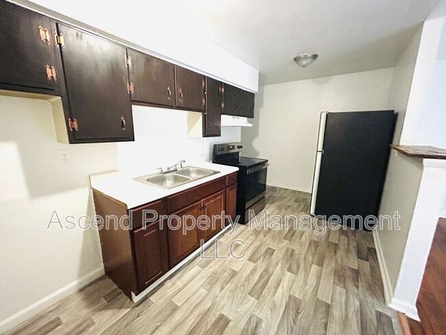 Photo - 2512 Laura St Unit A