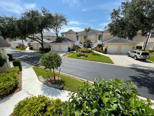 440 Wiggins Lake Ct Unit Seasonal