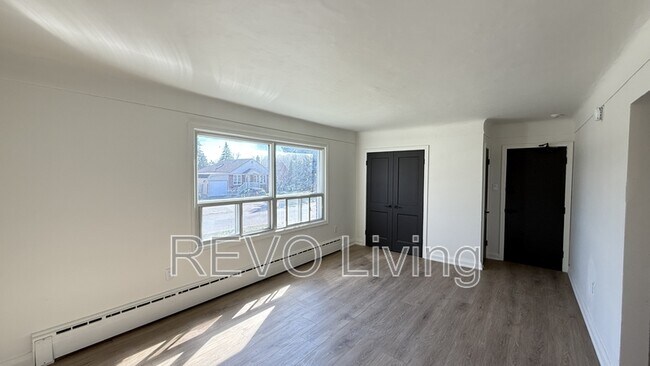 Photo - 6921 Barker St Unit 3