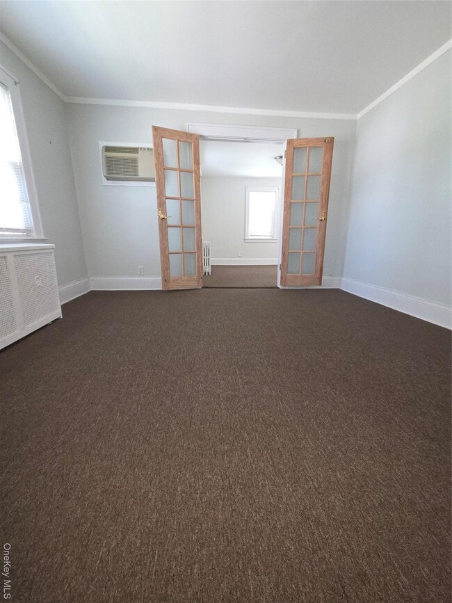 Photo - 745 Lakeside Dr